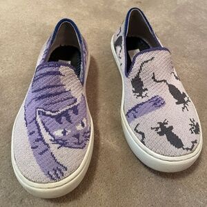 Kid size 13 Rothy’s cat and mouse slip on shoes
